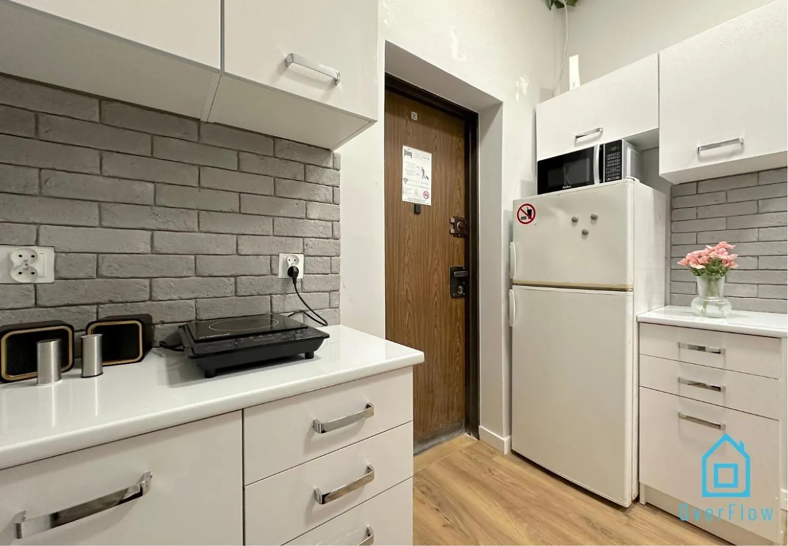 Dotted Room - 15 Minutes To Gdansk Old Town & Sea Homestay